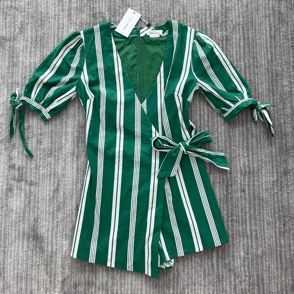 NWT Lovers + Friends Tomoer - wrap style romper. - Picture 2 of 12